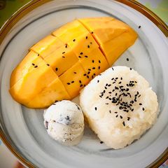 A picture of Mango Sticky Rice.