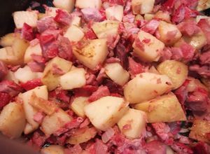 Una foto de Marlín ahumado con patatas. (Pez espada)