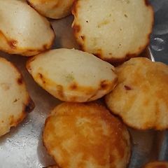 A picture of Rava dahi appe.