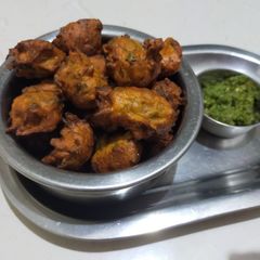 A picture of Methi-Kela Bhajiya (Fenugreek leaves-Banana).