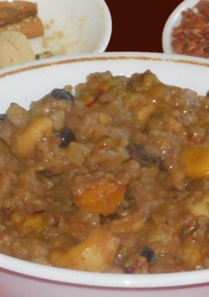 A picture of SAKKARAI PONGAL(SWEET PONGAL) WITH RED RICE.