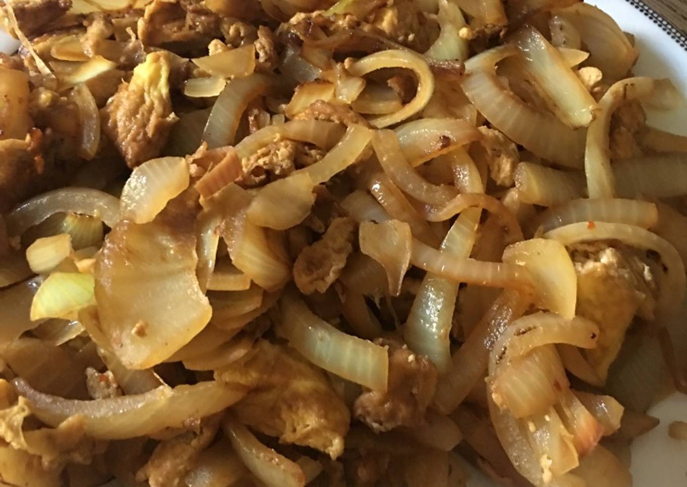 Stir fry Onion and egg (p5min, C8min) keto