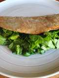 Omelette con espinacas y semillas