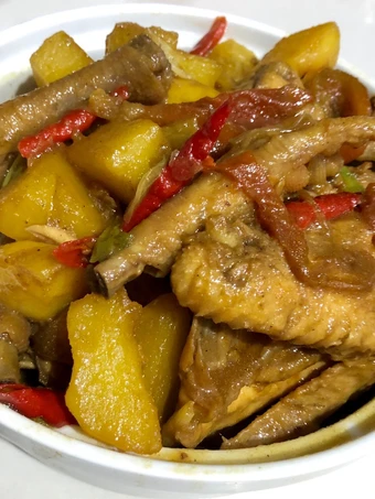Cara Mudah Menyiapkan Resep Semur ayam,kentang dan ceker yang Uenak Anti Ribet, Sempurna
