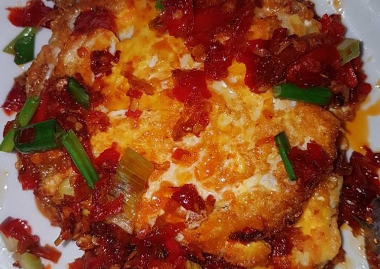 Resep Telor Goreng Mata Sapi Cabe Merah yang Sempurna