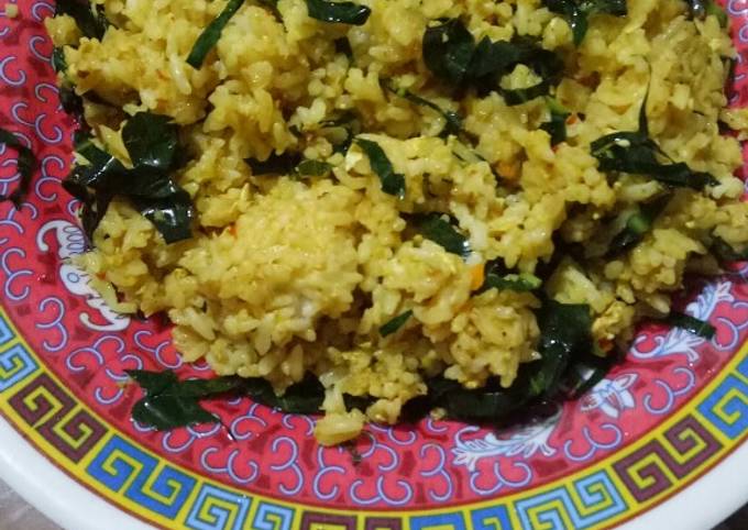 Cara Bikin Nasi Goreng Daun Mengkudu Istimewa