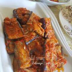 รูปของ Sambal terong teri nasi