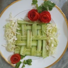 My salad plater A picture of My salad plater.