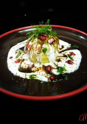 A picture of Dahi Vada.