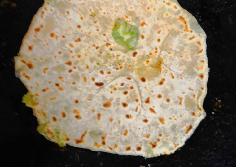 Dill leaves aloo paratha