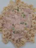 Pastas con salsa blanca/bechamel, crema, champignones y jamón