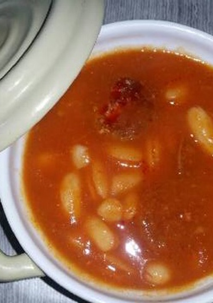 Una foto de Chícharos con chorizo🥄
