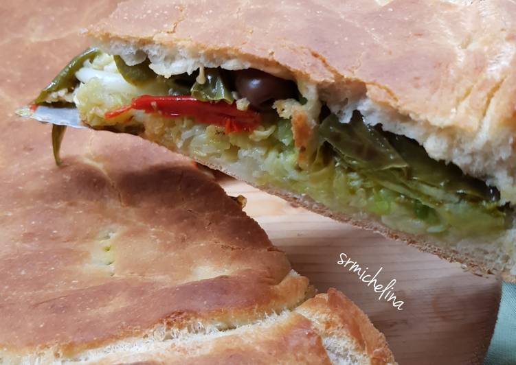 Pizza ripiena di verdure