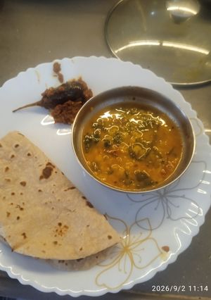 दाल पालक रेसिपी मुख्य फोटो