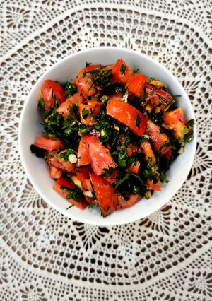 عکسی از دستور سالاد گوجه فرنگی مراکشی (Moroccan tomato salad)
