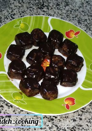 عکسی از دستور خرما شکلاتی