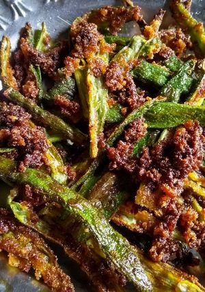 A picture of Kurkuri bhindi(crispy lady's finger).