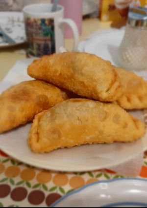 Una foto de Empanadas de pino fritas