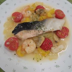 A picture of Acqua pazza style salmon.