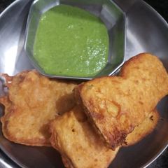 Bread pakoda A picture of Bread pakoda.