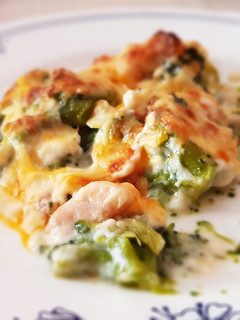 Una foto de Brócoli gratinado con panceta