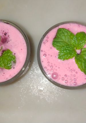 झटपट बनने वाला अनार जूस (Jhatpat banne wala anar juice recipe in Hindi) रेसिपी मुख्य फोटो