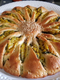 A picture of Stuffed sunflower bread.