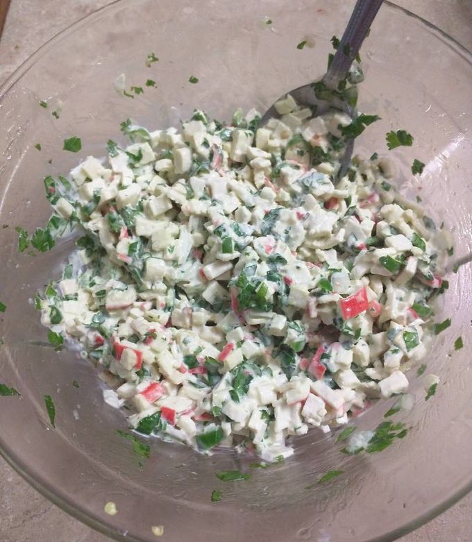 Una foto de Ensalada de surimi