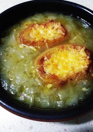 Una foto de Sopa de cebolla