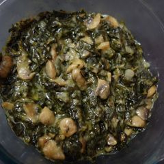 A picture of Mushroom Spinach.