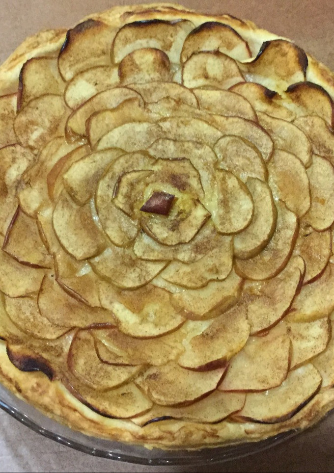 Una foto de Tarta de manzana con hojaldre