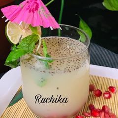 A picture of White cocktail.