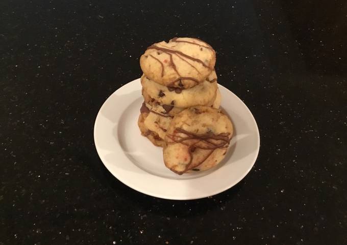 Peppermint Chip Shortbread Cookies