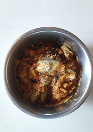 રીંગણ નું ભરેલું શાક (Ringan Bharelu Shak Recipe In Gujarati) રેસીપી મુખ્ય ફોટો