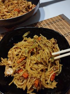 Csirkés Pad thai a'la Kathy recept fotója