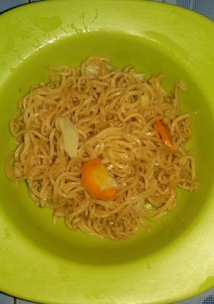 Foto resep Mie Goreng (Pelengkap Nasi Kuning)