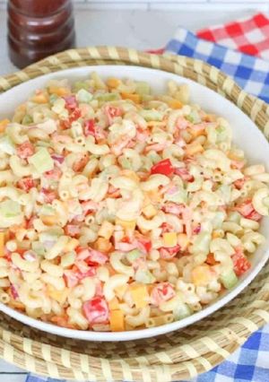 A picture of Old fashioned Mac and cheese salad.