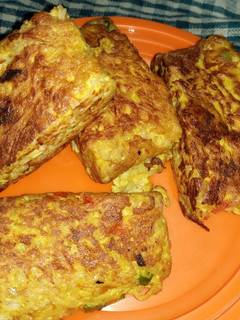 ম্যাগি অমলেট(maggi omelette recipe in Bengali) রেসিপির প্রধান ছবি