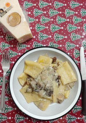 Foto di Paccheri freschi ai funghi 🎄