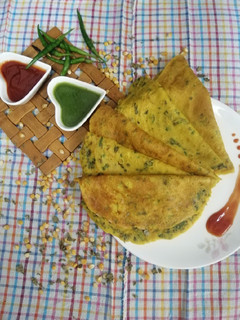 મલ્ટીગ્રેન ચીલા (Multigrain chila recipe in Gujarati) રેસીપી મુખ્ય ફોટો
