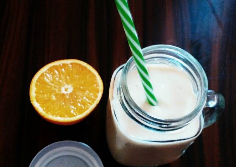 Banana Smoothie with Sweet lime