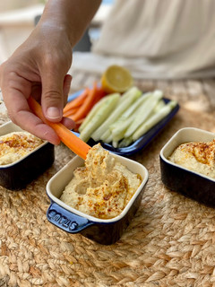 Una foto de Hummus de garbanzos casero, receta tradicional