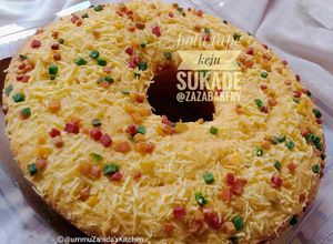 Foto resep Bolu Tape Panggang w/ (topping : keju + sukade)