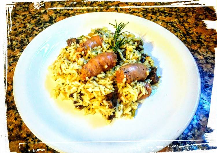 Arroz con Corazón y Salchicha Parrillera