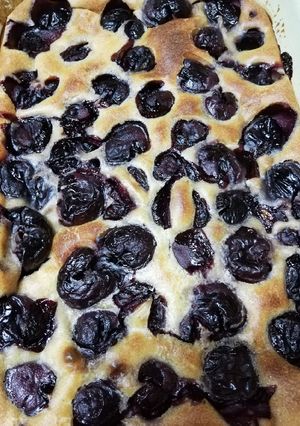 Una foto de Clafoutis de cerezas 🍒
