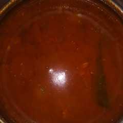 கருவாடு புளி குழம்பு (Karuvaadu puli kulambu recipe in tamil) செய்முறை முக்கிய புகைப்படம்