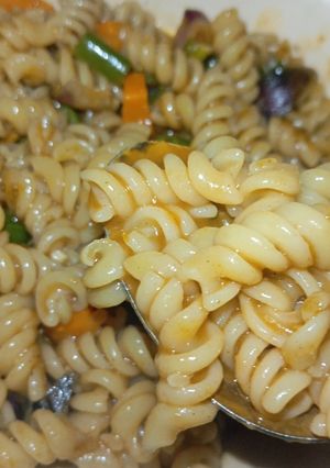 A picture of Macaroni Jollof.