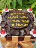KUE ULTAH BLACKFOREST (cara mendekor)