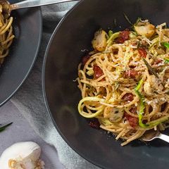 A picture of Healthy Spaghetti Carbonara.