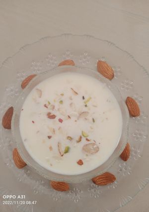 બાસુંદી (Basundi Recipe In Gujarati) રેસીપી મુખ્ય ફોટો